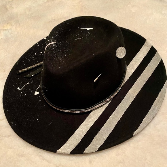 Custom hat - Picture 3 of 3